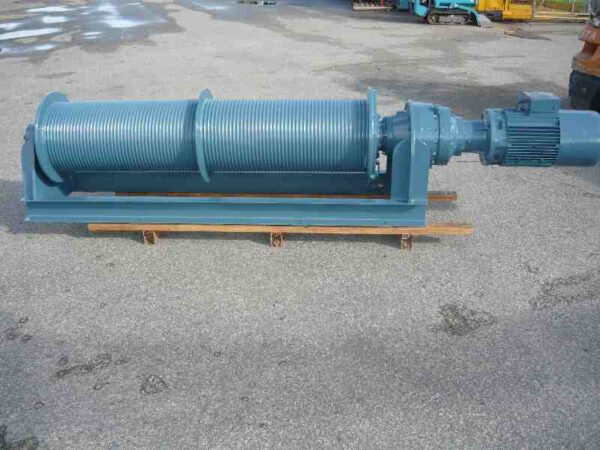 Photo of DOUBLE SPOOL 25HP ELECTRIC WINCH