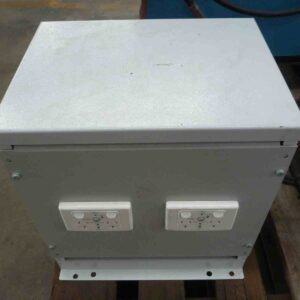 Photo of U T M TXIP23 TRANSFORMER