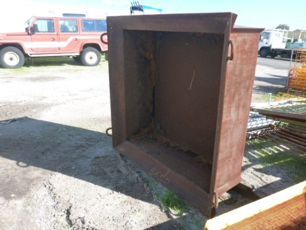 Photo of HEAVY DUTY STEEL BIN