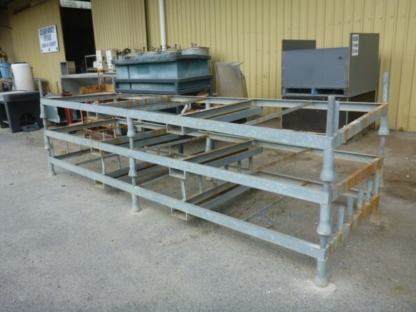 Photo of STEEL DISPLAY RACK