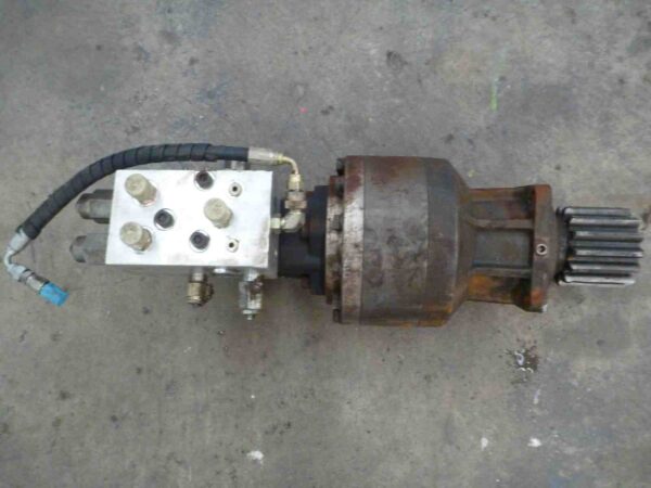 Photo of HYDRAULIC DRIVE SLEW MOTOR 14 TEETH