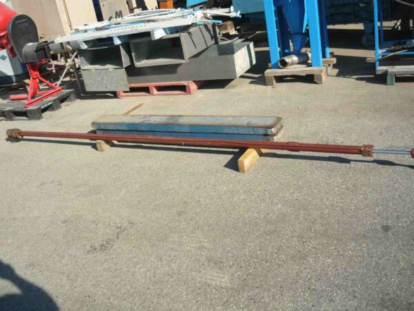 Photo of HYDRAULIC DOUBLE ACTING RAM 3600MM STROKE