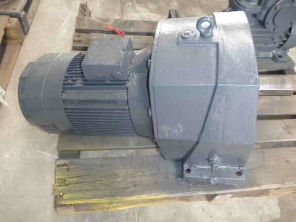 Photo of REDUCTION BOX MOTOR