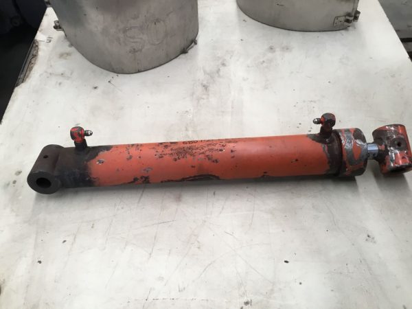 Photo of DOUBLE ACTING HYDRAULIC RAM 380MM STROKE