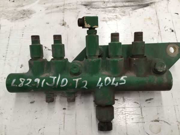 Photo of JOHN DEERE 4045 FUEL RAIL