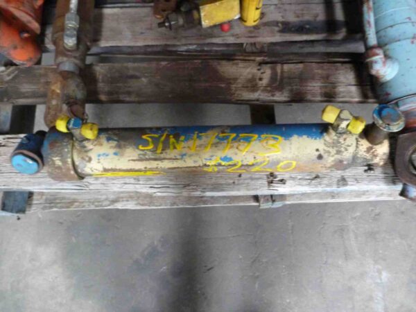 Photo of HYDRAULIC DOUBLE ACTING RAM 380MM STROKE