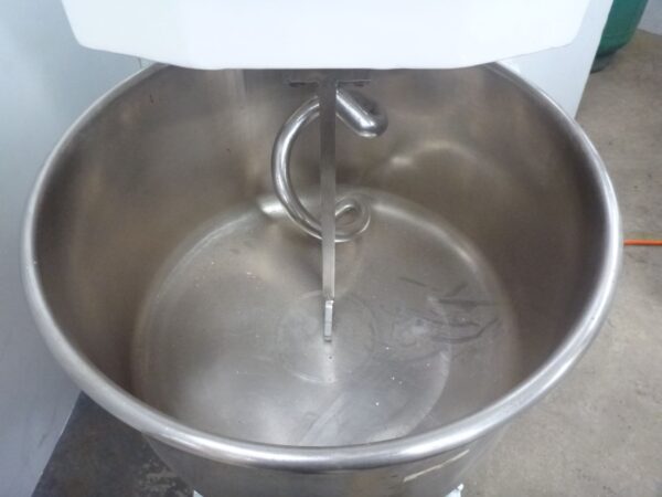 SPIRAL DOUGH MIXER 50 LITRE