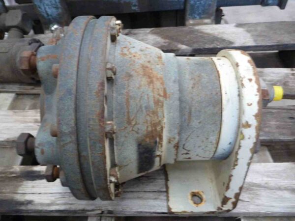 Photo of HYDRAULIC DRIVE MOTOR