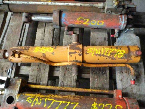 Photo of HYDRAULIC DOUBLE ACTING RAM 500MM STROKE