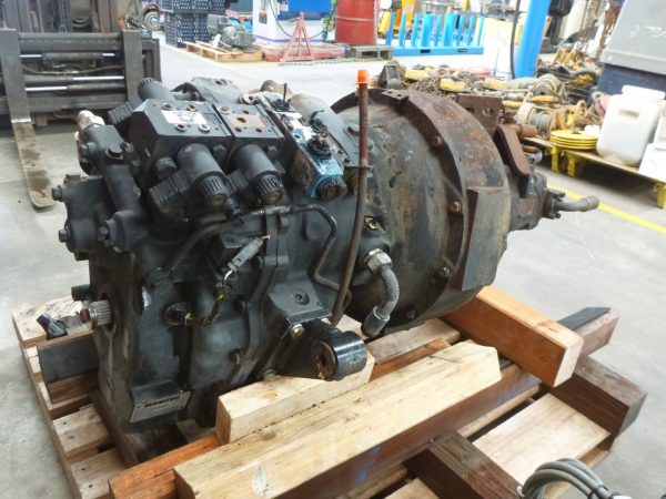 Photo of MANITOU MLT 741 TRANSMISSION