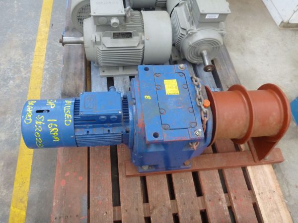 Photo of UNUSED 5HP ELECTRIC REDUCTION MOTOR