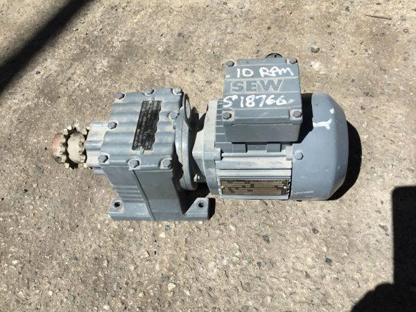 Photo of SEW EURODRIVE ELECTRIC REDUCTION MOTOR 10RPM