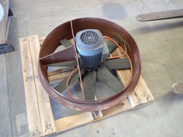 Photo of INDUSTRIAL 700MM DIAM ELECTRIC AXIAL FAN