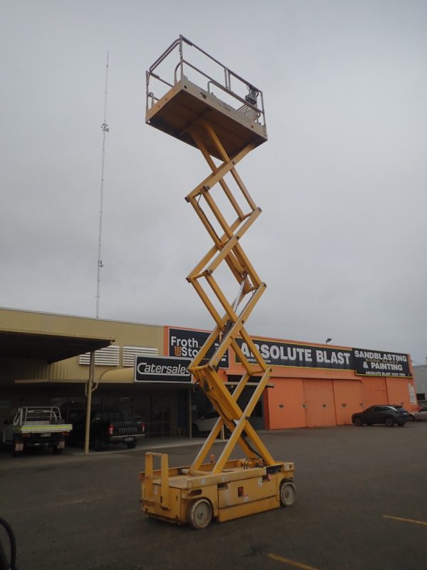 Photo of HAULOTTE COMPACT 10 ELECTRIC SCISSORLIFT