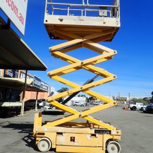 Photo of HAULOTTE COMPACT 10 ELECTRIC SCISSORLIFT