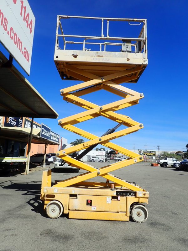 Photo of HAULOTTE COMPACT 10 ELECTRIC SCISSORLIFT