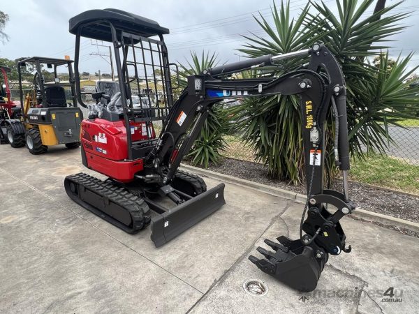 1.8TON MINI EXCAVATOR