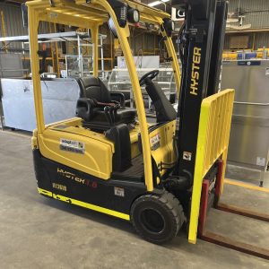 Photo of 2016 HYSTER 1.8T BATTERY FORKLIFT WITH LOAD SCALES