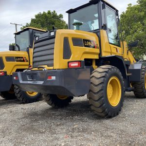 Photo of NEW UHI LG825P WHEEL LOADER