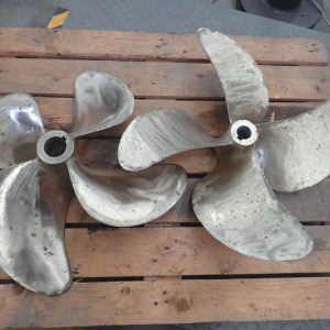 Photo of MIKADO 25.5" COUNTER ROTATING BRONZE PROPELLORS