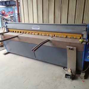 Photo of STEELMASTER 3.2MM X 2500MM GUILLOTINE
