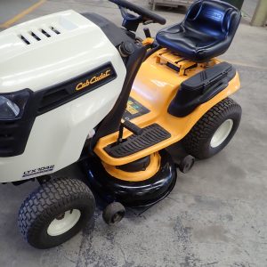 Photo of CUB CADET LTX1042 RIDE ON MOWER 42INCH CUT