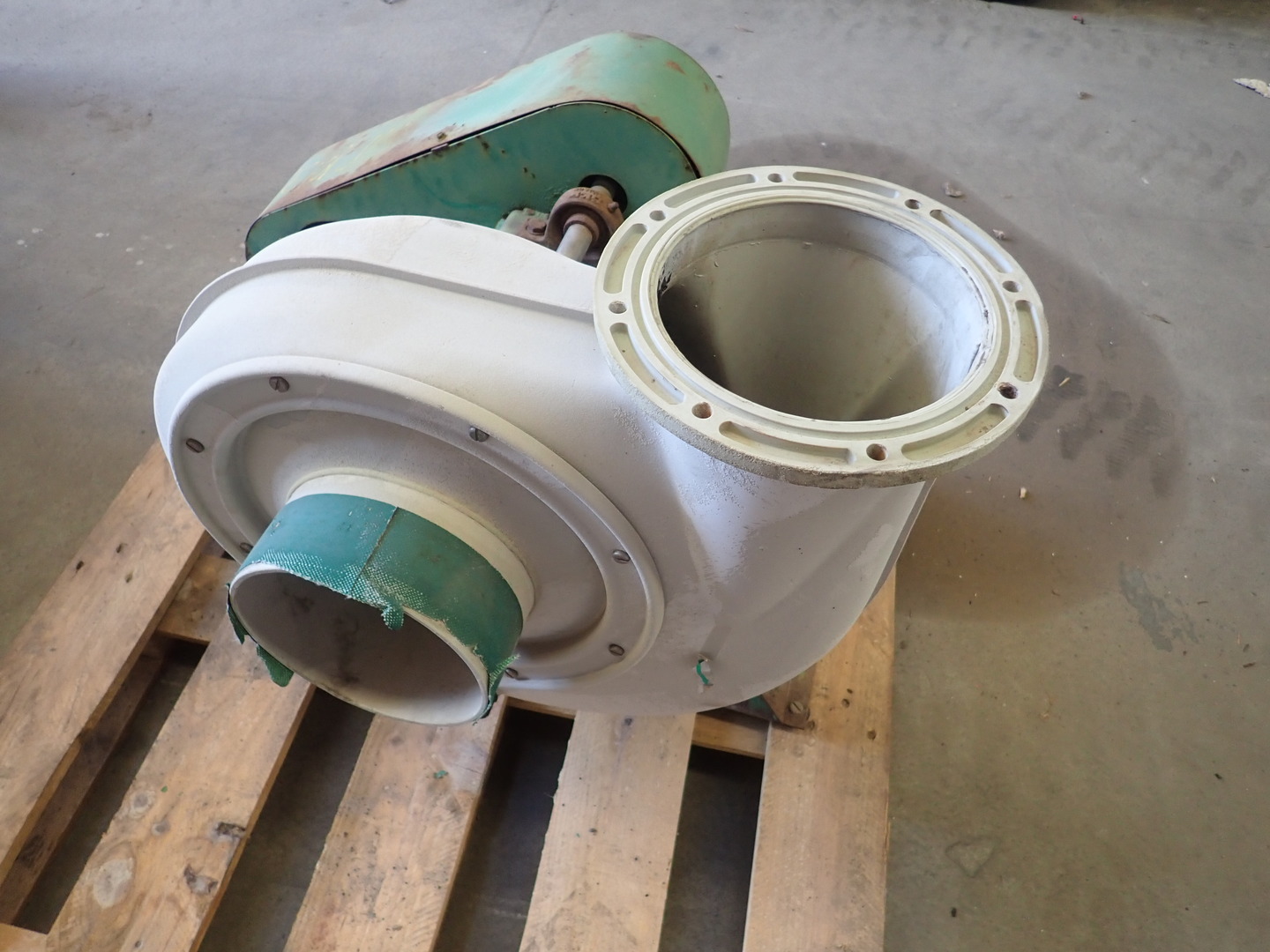 Photo of WALTON PVC BODIED CHEMICAL ELECTRIC BLOWER